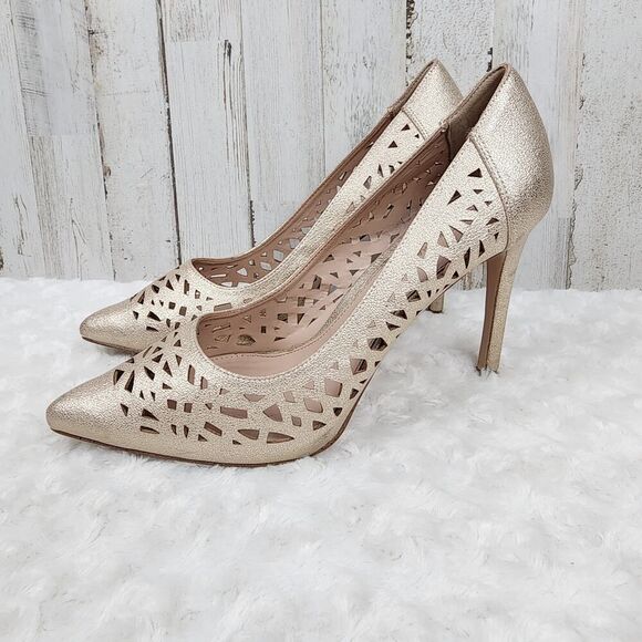 BCBGeneration Harrah Pumps Gold Size 9 - Picture 1 of 9